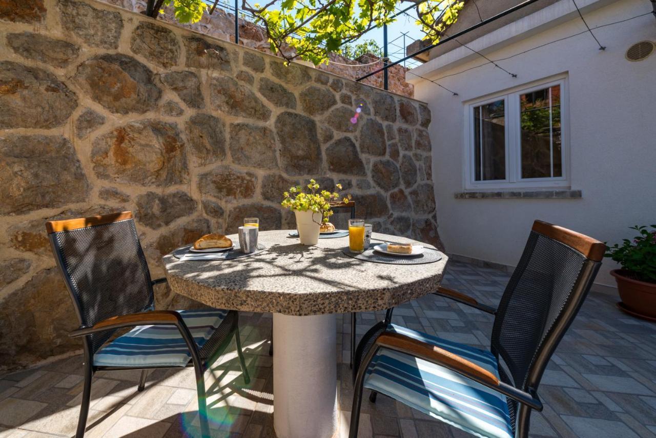 Apartment Ruzica *